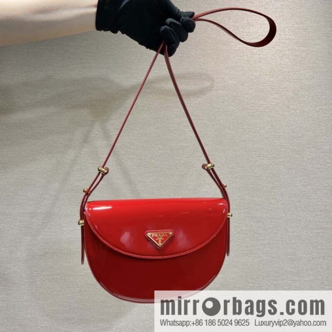 PRADA 🎉 new saddle bag 🎉 1BA349 patent leather 🎉🎉 red