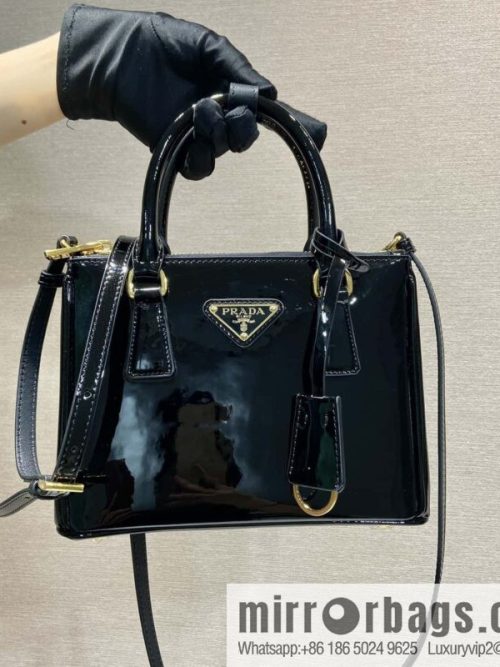 PRADA 🎉 mini killer 🎉 1BA906 patent leather 🎉🎉 black