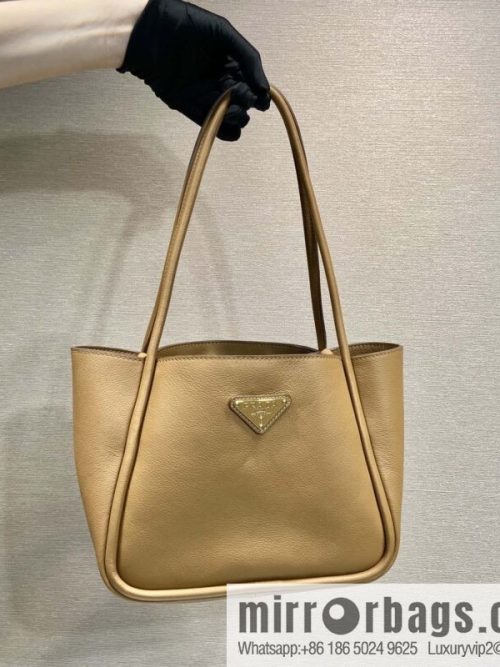 PRADA 🎉 new 🎉 1BG539 shoulder 🎉🎉 brown