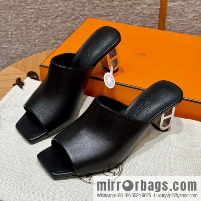 Hermès 122 lconique 60 sandals, black/ck89/noir calfskin/Nappa