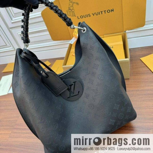 LV M52950 Carmel