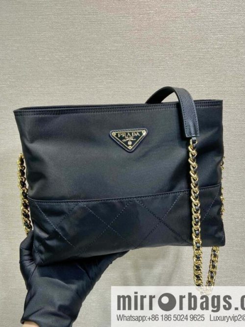 PRADA 🎉 crossbody bag 🎉🎉🎉 1BD645
