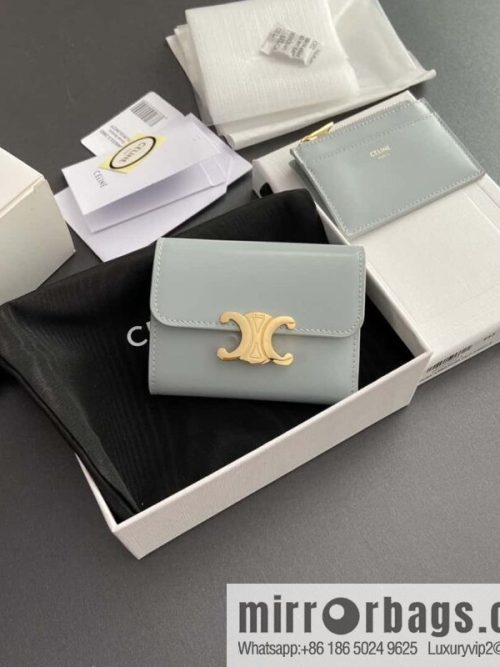 Celine TRIOMPHE glossy leather (fabric) short wallet 10l653DS3.04LU652