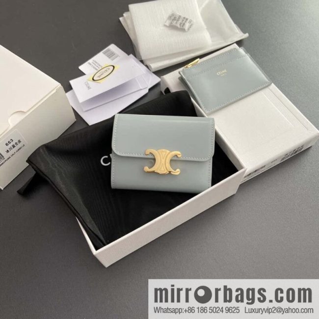 Celine TRIOMPHE glossy leather (fabric) short wallet 10l653DS3.04LU652