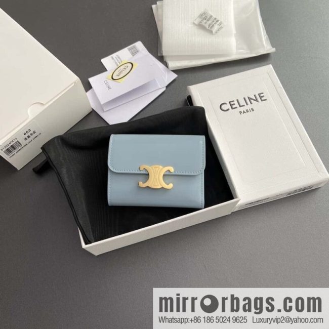 Celine TRIOMPHE glossy leather (fabric) short wallet 10l653DS3.04LU652