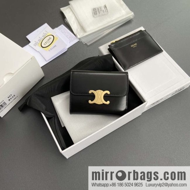 Celine TRIOMPHE glossy leather (fabric) short wallet 10l653DS3.04LU652