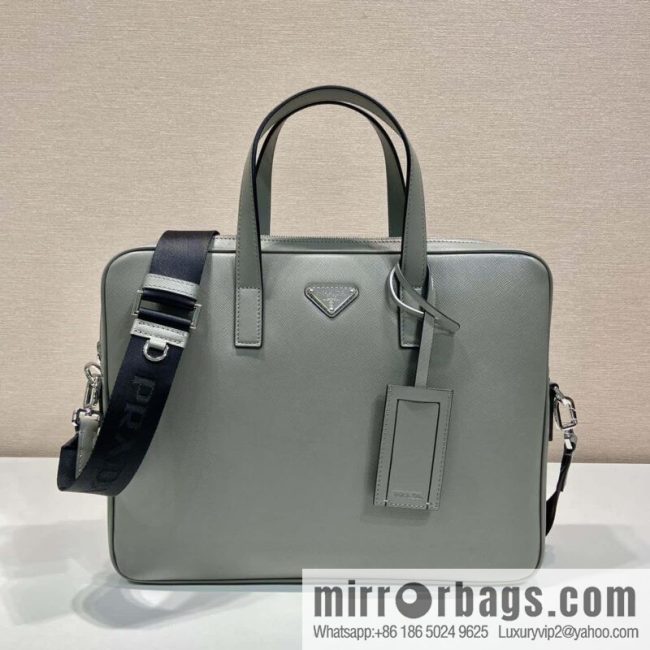 Prada 🎉 new briefcase 🎉 2VE368🎉