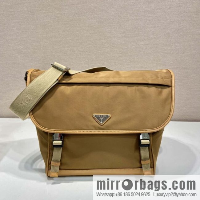 Prada 🎉 new messenger bag 🎉🎉 2VD052A