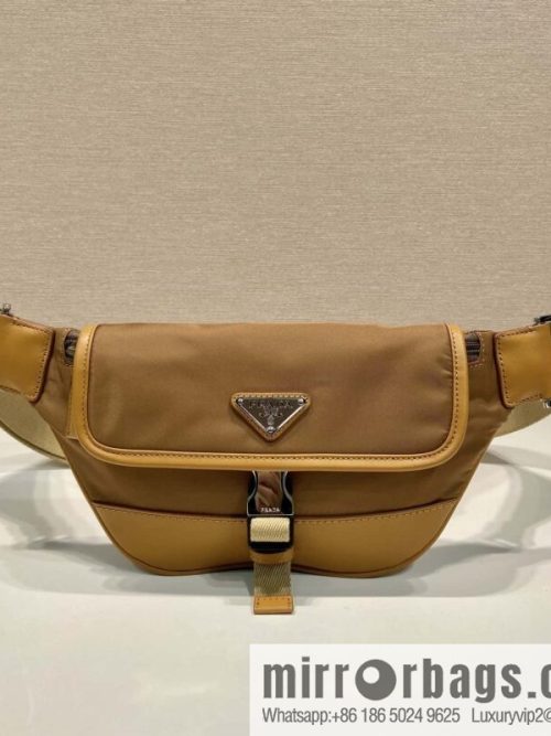 Prada 🎉 new fanny pack 🎉 2VH176🎉