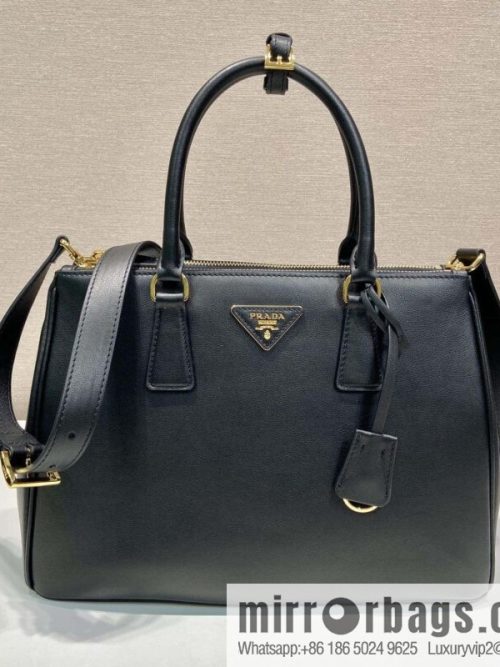Prada 🎉 new killer bag 🎉 1BA274 large plain weave🎉