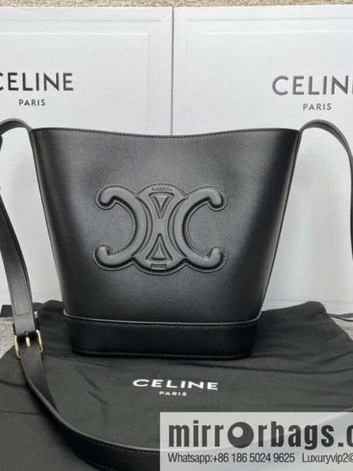 CELINE CUIR TRIOMPHE Small smooth leather bucket bag 198243