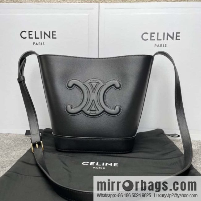 CELINE CUIR TRIOMPHE Small smooth leather bucket bag 198243