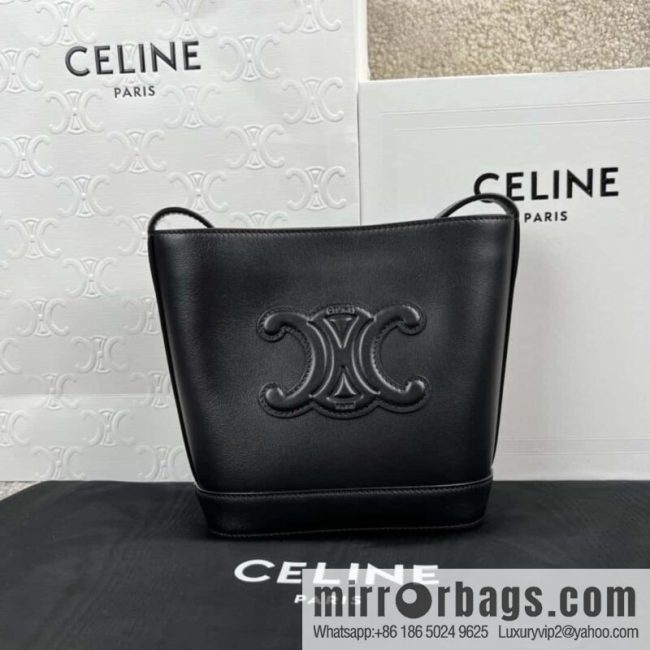 CELINE CUIR TRIOMPHE mini smooth leather bucket bag 10L433