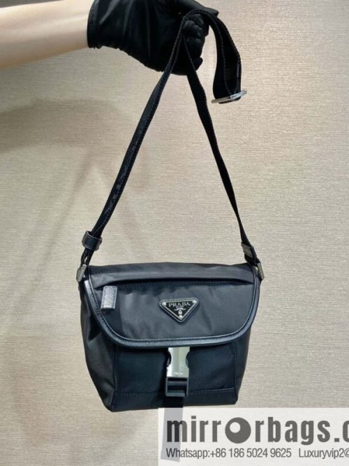 PRADA 🎉 new messenger bag 🎉 2VD070 mini