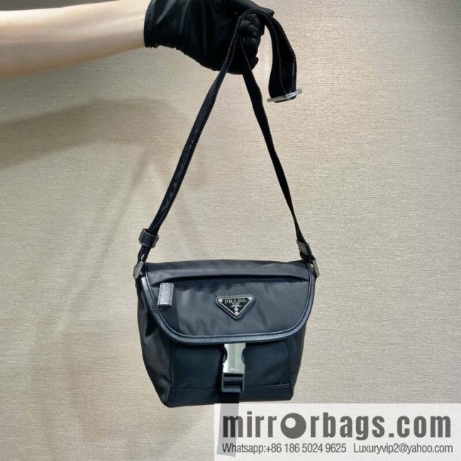 PRADA 🎉 new messenger bag 🎉 2VD070 mini
