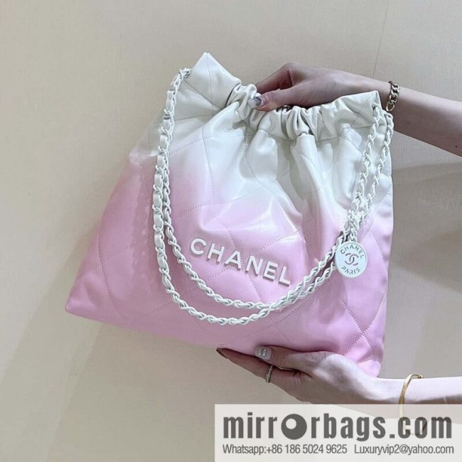 CHANEL 24S spring and summer series, global limited edition gradual change 22 bags AS3261