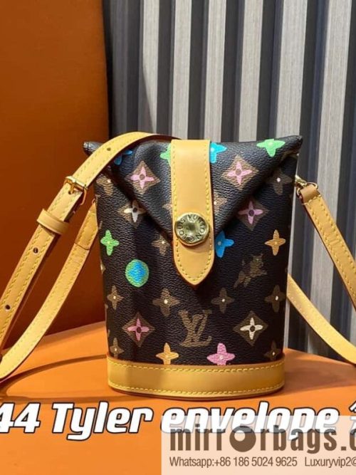 [Original order boutique] M83344 black color, variable code chip version, men\'s bag potato chip bag series Tyler envelope crossbody bag M83343 LV & Tyler joint potato chip bag