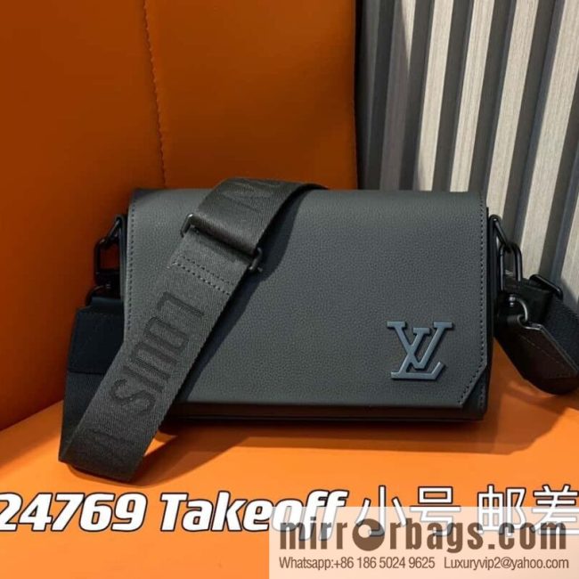 [Original single boutique] M24769 black full leather men\'s bag messenger bag series Takeoff small Aer messenger bag M25125 M24769
