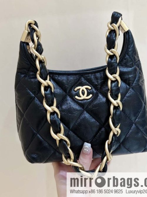 Chanel 24A hobo armpit bag AS4922
