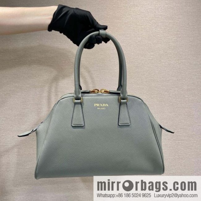 PRADA 🎉 new shell bag 🎉 1BG537 grey