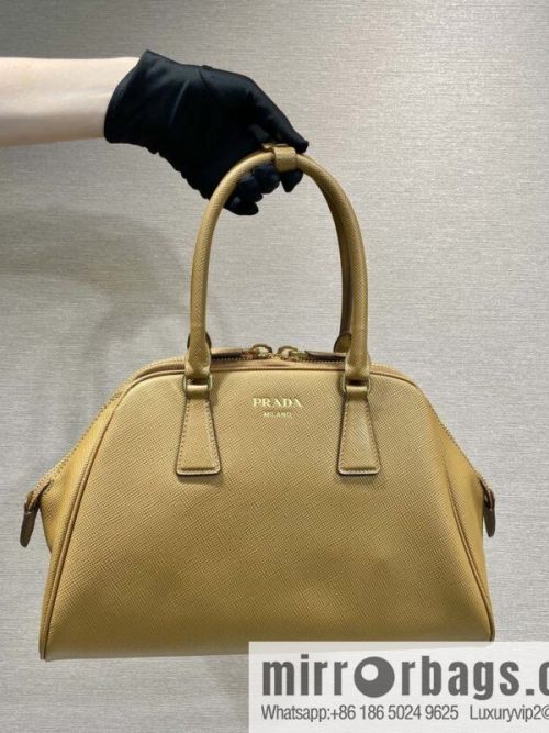 PRADA 🎉 new shell bag 🎉 1BG537 brown