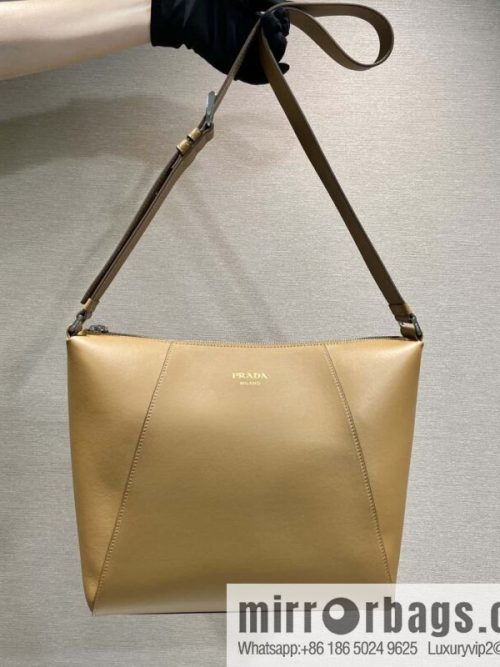 PRADA 🎉 new mailman bag 🎉 2VH177 brown