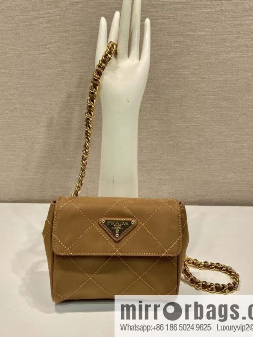 PRADA 🎉 medieval mini 🎉🎉🎉 1B D643 mini new color