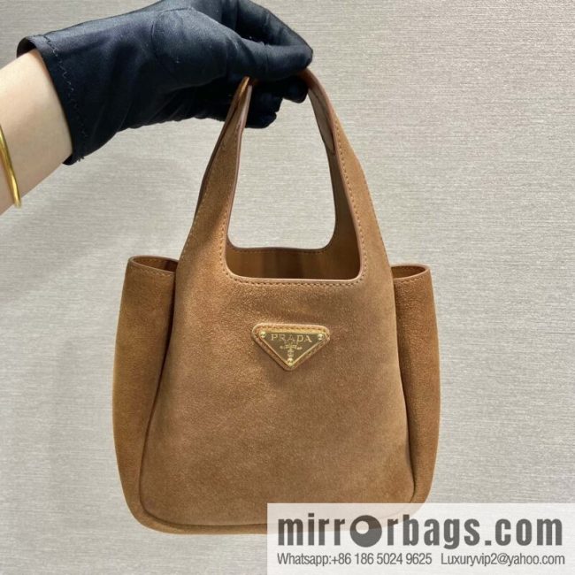PRADA 🎉 mini basket 🎉 1BA349 frosted leather
