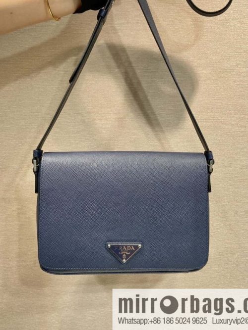 PRADA 🎉 new mailman bag 🎉 2VD049 large new color