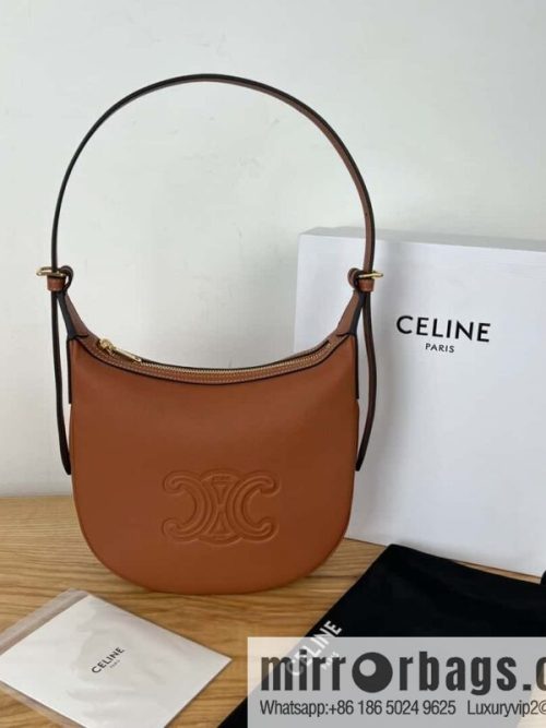 CELINE S HELOISE TRIOMPHE soft cow leather (fabric) handbag 117253 brown