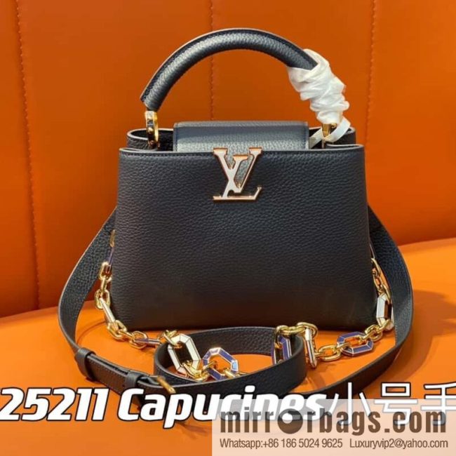 [Original order boutique] M25211 (chain strap) M24863 full leather cap that English series Capucines small handbag