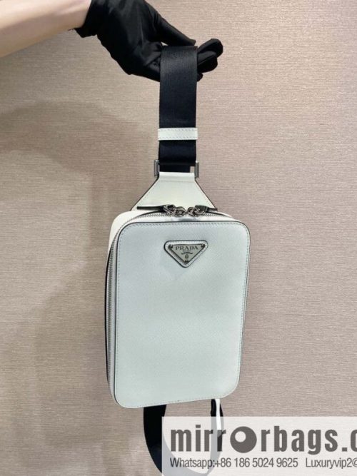 PRADA 🎉 new breast bag 🎉 2VZ106 breast bag new color