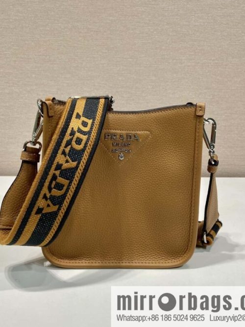 PRADA 👏 new shoulder strap bag 👏 1BH191/tote bag new color