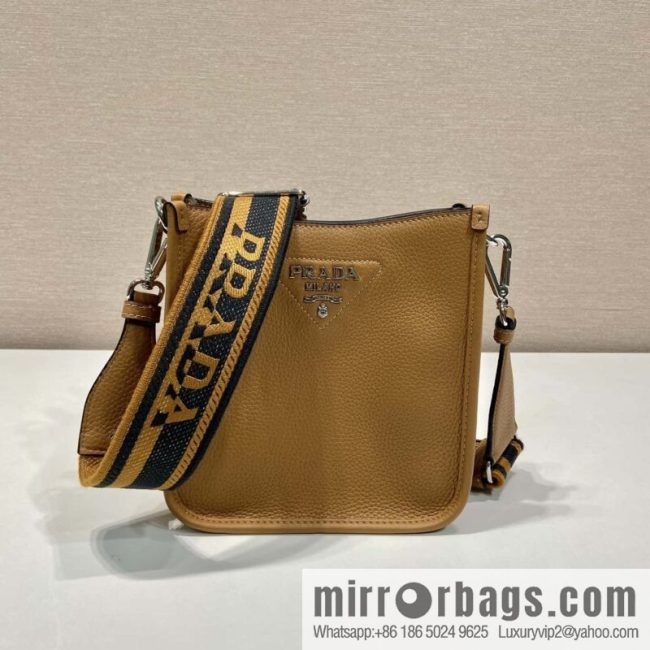 PRADA 👏 new shoulder strap bag 👏 1BH191/tote bag new color