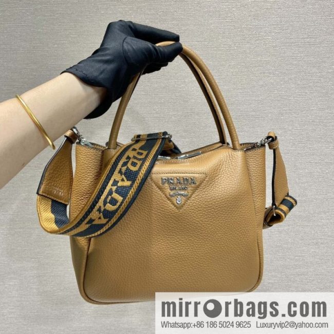 PRADA 🎉 new double shoulder strap 🎉 1BC145 double shoulder strap 🎉 small