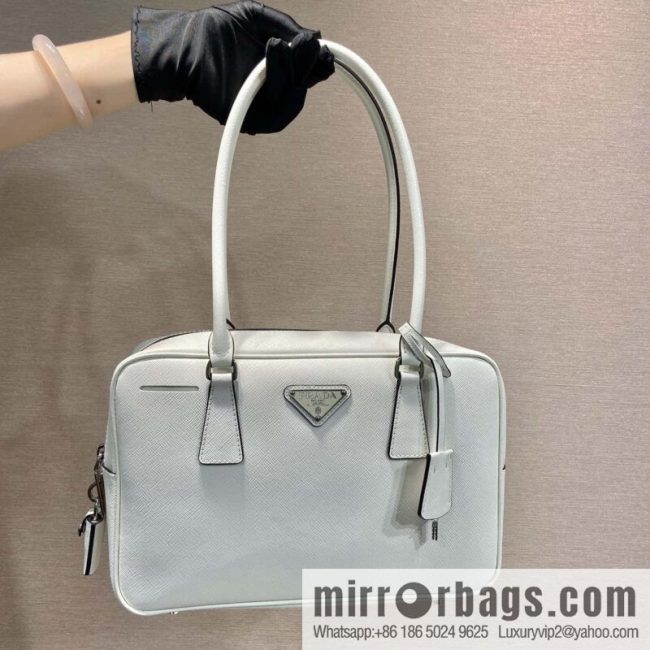 PRADA 🎉 new long handle medieval bag 🎉 1BA428 new 🎉 white