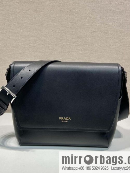 PRADA 🎉 new messenger bag 🎉🎉 2VD068 large