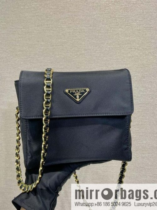 PRADA 🎉 medieval small satchel 🎉🎉🎉 1BD648