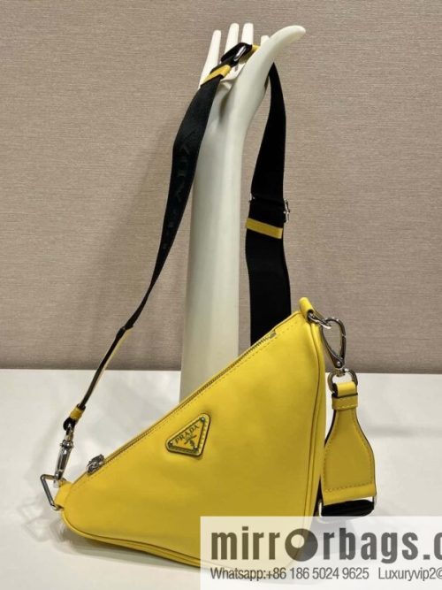 PRADA 🎉 Upgrade Board Triangle Pack 🎉 2VH155 Plain Weave, Yellow
