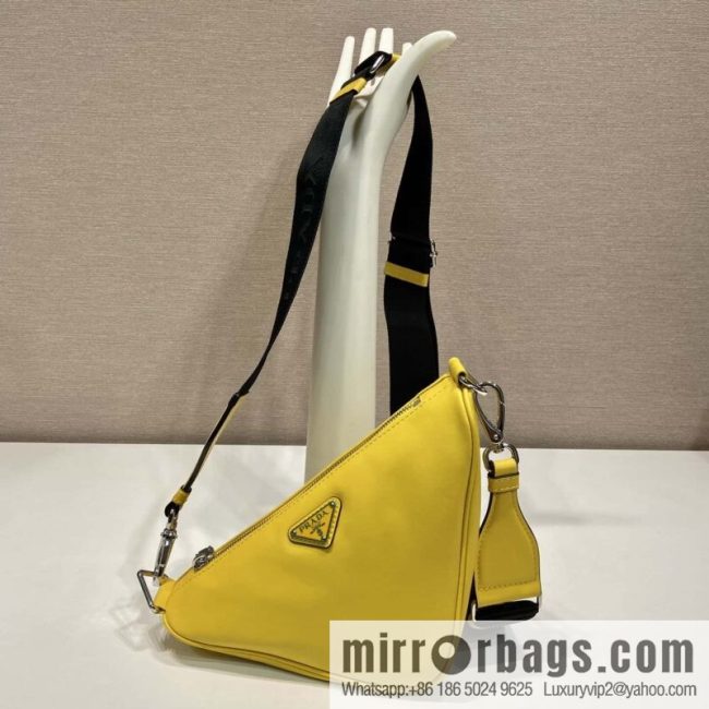 PRADA 🎉 Upgrade Board Triangle Pack 🎉 2VH155 Plain Weave, Yellow