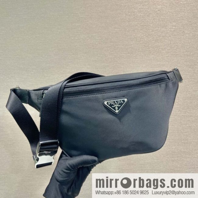 PRADA 🎉 Upgraded Fanny Pack/Breast Pack 🎉 2VL033A