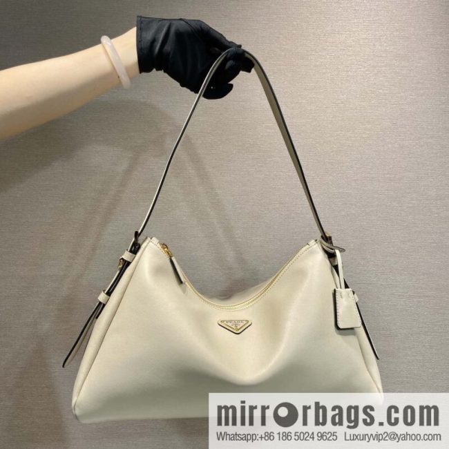 PRADA 🎉 new Aimee armpit bag 🎉 1BC228