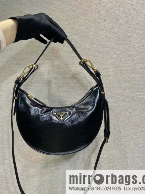 PRADA 🎉 Moon handbag 🎉 1BC194 lacquered wax leather