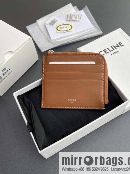 CELINE TRIOMPHE Logo Printed Sheepskin Zipper Card Pack 10D882CCP.04LU