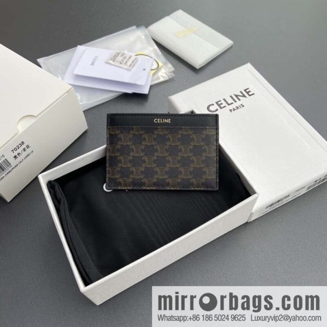 CELINE TRIOMPHE Logo Printed Card Pack 10B702BQ4 .38NO