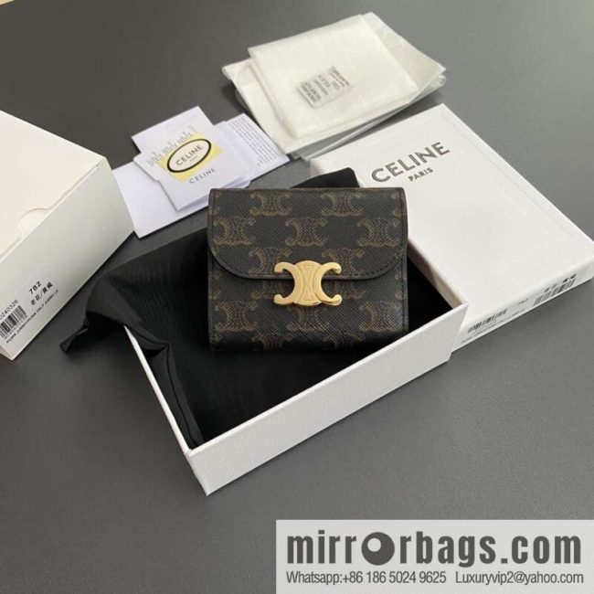CELINE TRIOMPHE logo printed short wallet 10D782CQH.04LU783