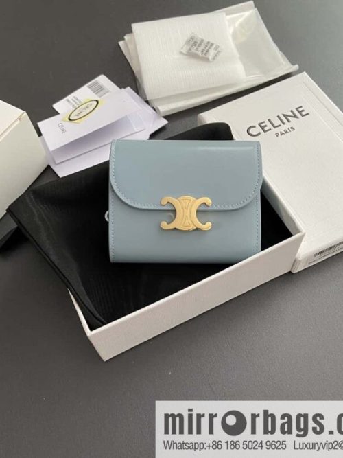 CELINE TRIOMPHE shiny cow leather wallet 10D782CQH.04LU783