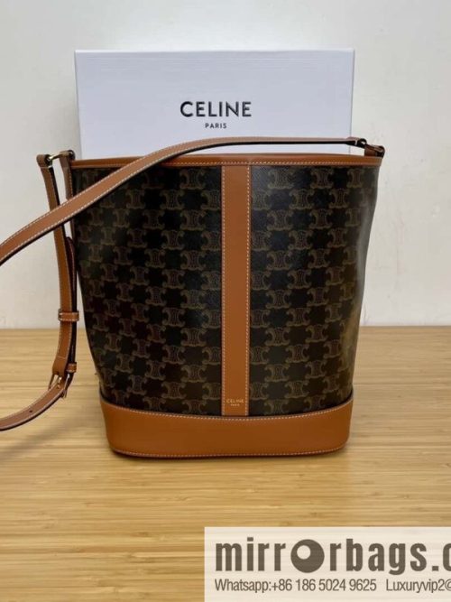 CELINE TRIOMPHE CANVAS Medium Barrel 191132