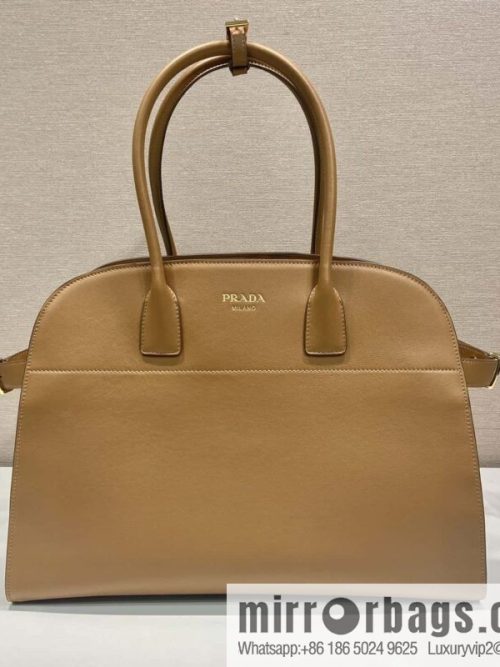 PRADA 🎉 new tote bag 🎉 1BG508