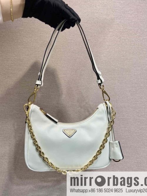 PRADA 🎉 New Hoho 🎉 1 BC 204B Hand Carry/Underarm Bag/Crossbody Bag